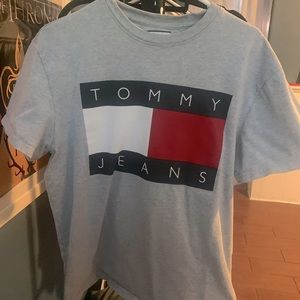 TOMMY HILFIGER “TOMMY JEANS” T-SHIRT LARGE